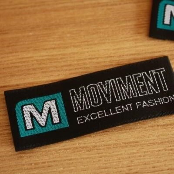 ばら刺繍タグ25mm横-ターコイズM MOVIMENT - ハンドメイド用タグのお店 ばら刺繍タグ25mm横-ターコイズM MOVIMENT - ハンドメイド用タグのお店